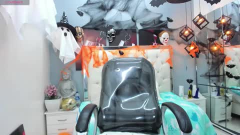 Marian Sexy online show from 10/17/25, 12:52