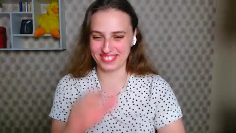 Snapshot of mariatess_ chatting on 05/11/26, 11:05 Mariia online show from 05/11/26, 11:05