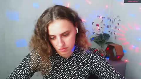 Snapshot of mariatess_ chatting on 06/10/26, 01:21 Mariia online show from 06/10/26, 01:21