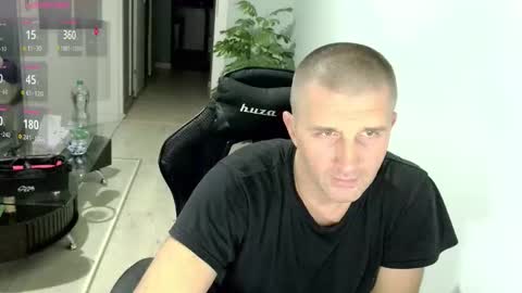 maribor5879 online show from 10/29/25, 11:17