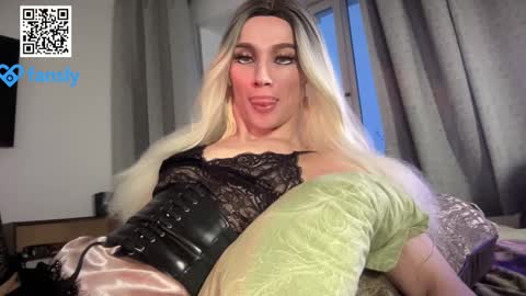 Snapshot of maridekoks chatting on 01/14/25, 01:38 Mari online show from 01/14/25, 01:38