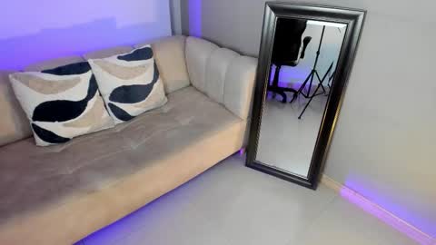 Snapshot of marie_bass chatting on 02/04/26, 01:28 marie_bass online show from 02/04/26, 01:28