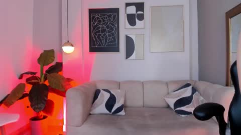 Snapshot of marie_bass chatting on 02/18/26, 12:56 marie_bass online show from 02/18/26, 12:56