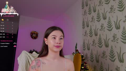 Snapshot of marie_diaze chatting on 01/03/25, 05:06 Marie LEAVE YOUR WITH ME online show from 01/03/25, 05:06