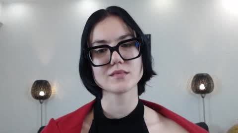 Snapshot of marie_fitch chatting on 11/06/25, 03:51 Marie Fitch online show from 11/06/25, 03:51