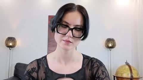 Marie Fitch online show from 04/22/26, 01:41