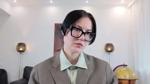 Snapshot of marie_fitch chatting on 05/01/26, 03:55 Marie Fitch online show from 05/01/26, 03:55
