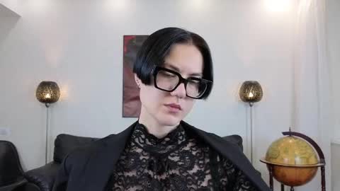 Snapshot of marie_fitch chatting on 05/25/26, 01:11 Marie Fitch online show from 05/25/26, 01:11