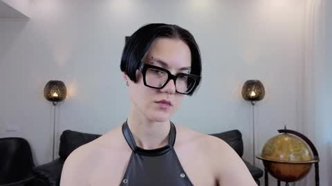 Snapshot of marie_fitch chatting on 05/29/26, 03:48 Marie Fitch online show from 05/29/26, 03:48