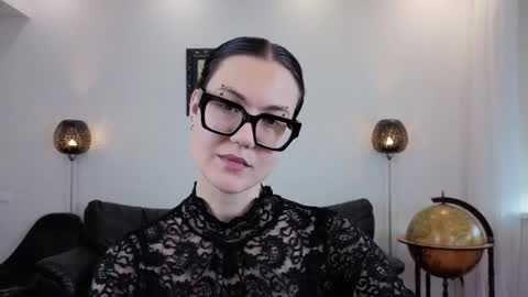 Snapshot of marie_fitch chatting on 06/04/26, 02:28 Marie Fitch online show from 06/04/26, 02:28