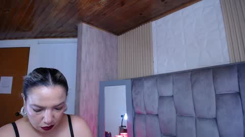 marie_hss online show from 02/01/25, 07:34