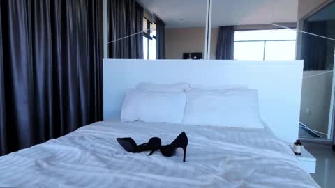 Marie online show from 03/10/25, 09:53