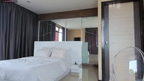 Marie online show from 04/14/26, 02:28