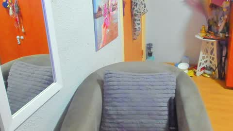 Marie   online show from 02/05/25, 09:46