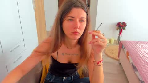 Marie   online show from 06/08/26, 05:41