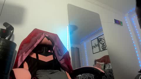 Snapshot of marie_mature chatting on 03/05/25, 09:15 marie online show from 03/05/25, 09:15