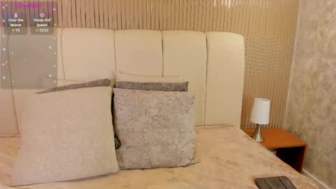 M A R I E online show from 04/24/26, 01:02