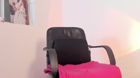 700 pm Washington time online show from 10/15/25, 12:55