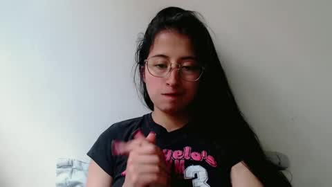 Snapshot of marie_pourtoi69 chatting on 12/19/24, 08:34 700 pm Washington time online show from 12/19/24, 08:34