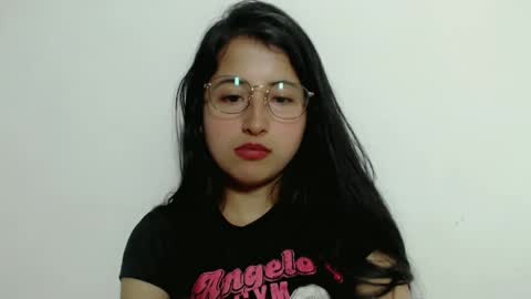 Snapshot of marie_pourtoi69 chatting on 12/19/24, 11:35 700 pm Washington time online show from 12/19/24, 11:35