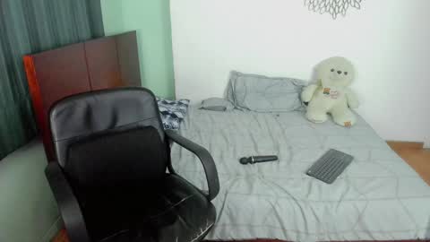 Snapshot of marie_pourtoi69 chatting on 01/14/25, 03:32 700 pm Washington time online show from 01/14/25, 03:32