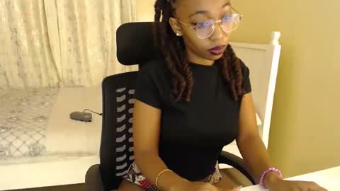 mariejuana online show from 11/02/25, 10:50