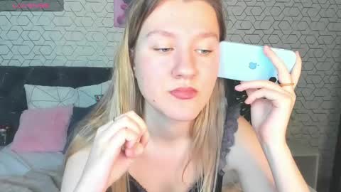 mariel_brown online show from 01/07/25, 06:14