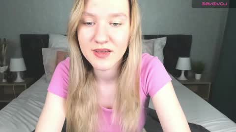 mariel_brown online show from 01/24/25, 11:04