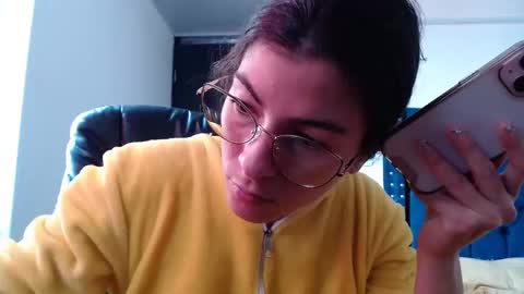 Mariie online show from 02/10/25, 02:48