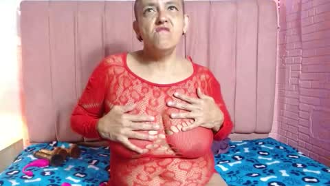 Snapshot of marielahorny303av chatting on 01/18/26, 01:15 marielahorny303av online show from 01/18/26, 01:15