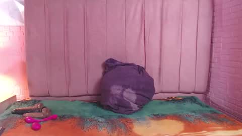 Snapshot of marielahorny303av chatting on 02/02/26, 01:32 marielahorny303av online show from 02/02/26, 01:32