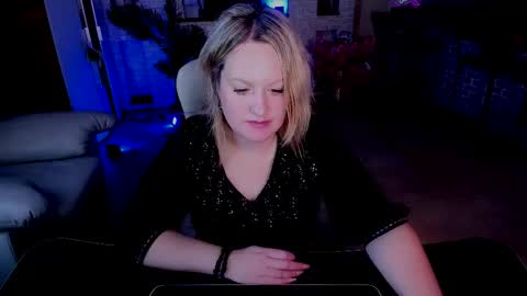 mariemlui online show from 11/07/25, 02:50