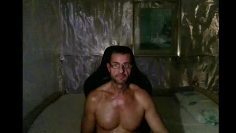 Snapshot of mariettee chatting on 03/11/25, 12:06 Djpegasus online show from 03/11/25, 12:06