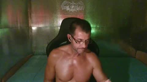 Snapshot of mariettee chatting on 11/16/25, 12:27 Djpegasus online show from 11/16/25, 12:27