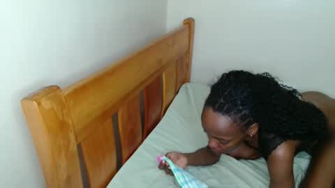Snapshot of marigold_gift chatting on 05/17/26, 12:41 gold online show from 05/17/26, 12:41