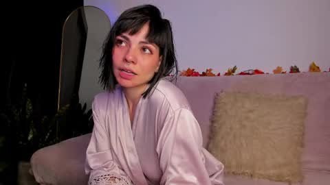 Snapshot of mariham_ chatting on 06/07/26, 06:17 Amelie online show from 06/07/26, 06:17