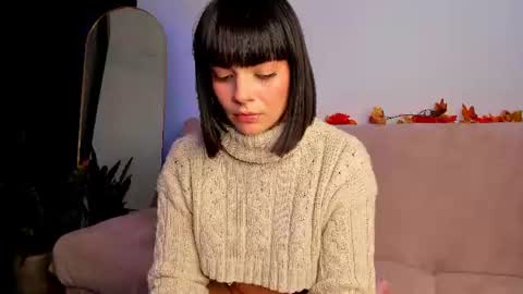Snapshot of mariham_ chatting on 07/06/26, 09:39 Amelie online show from 07/06/26, 09:39