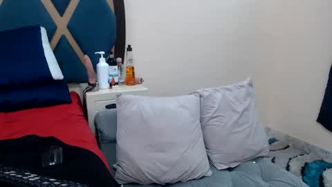 Snapshot of mariham_murath_ chatting on 05/16/26, 12:18 MARIHAM AND MURATH online show from 05/16/26, 12:18