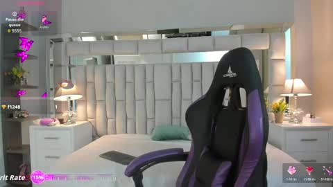 mariiahneedles online show from 04/15/26, 12:06