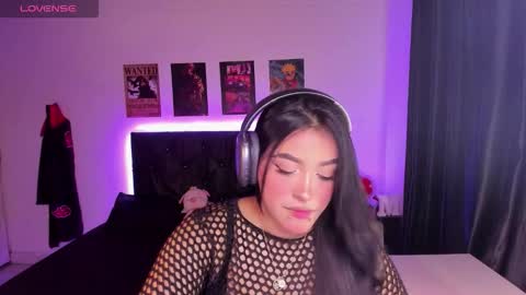 Snapshot of mariiana_hasper chatting on 10/19/25, 03:18 Mariana Hasper online show from 10/19/25, 03:18