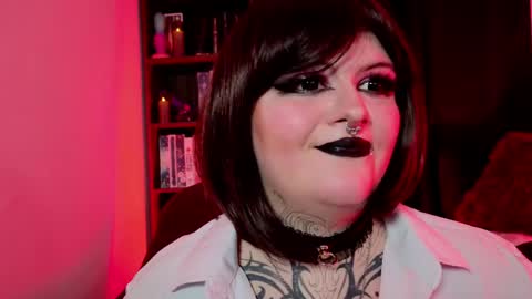 mariiana_velezz online show from 04/23/26, 11:51