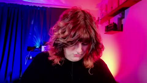 Snapshot of mariiana_velezz chatting on 05/08/26, 10:53 mariiana_velezz online show from 05/08/26, 10:53