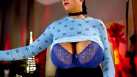 Snapshot of mariicha chatting on 10/01/25, 10:38 Nikita - Scroll down and read my bio please. New Pictures in Bio online show from 10/01/25, 10:38