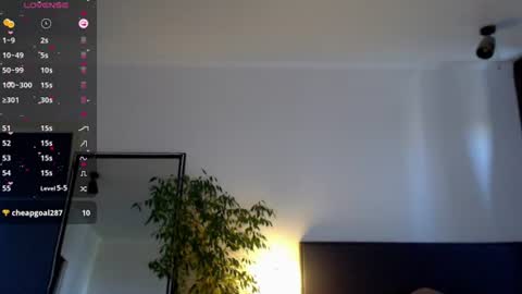 Snapshot of mariique chatting on 06/30/26, 02:18 Mari online show from 06/30/26, 02:18