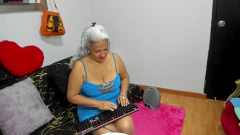 marilyn70 online show from 10/03/25, 10:07