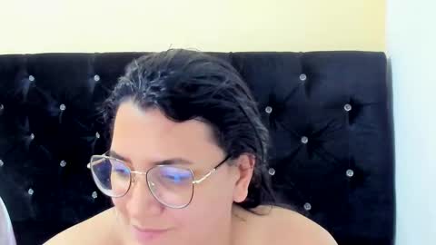 Snapshot of marilyn_garcia chatting on 01/04/25, 12:27 MARILYN SEXY online show from 01/04/25, 12:27