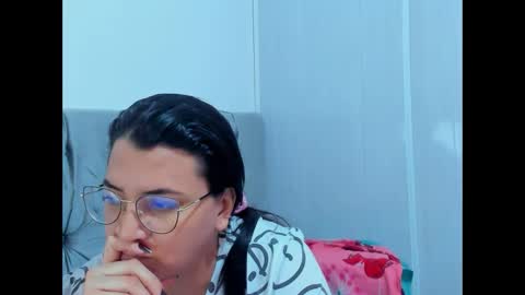 Snapshot of marilyn_garcia chatting on 01/20/25, 05:37 MARILYN SEXY online show from 01/20/25, 05:37