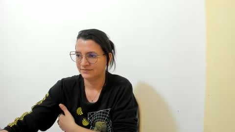 Snapshot of marilyn_garcia chatting on 10/11/25, 02:37 MARILYN SEXY online show from 10/11/25, 02:37