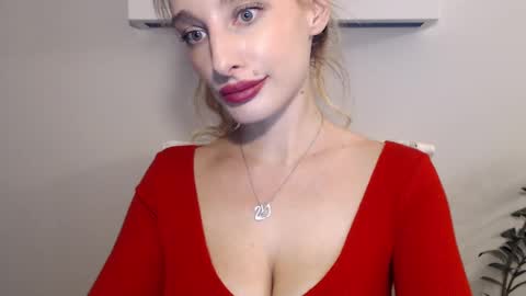 Snapshot of marilyndevilish chatting on 01/20/25, 06:43 MarilynDevilish online show from 01/20/25, 06:43