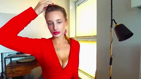 MarilynDevilish online show from 12/03/25, 08:23